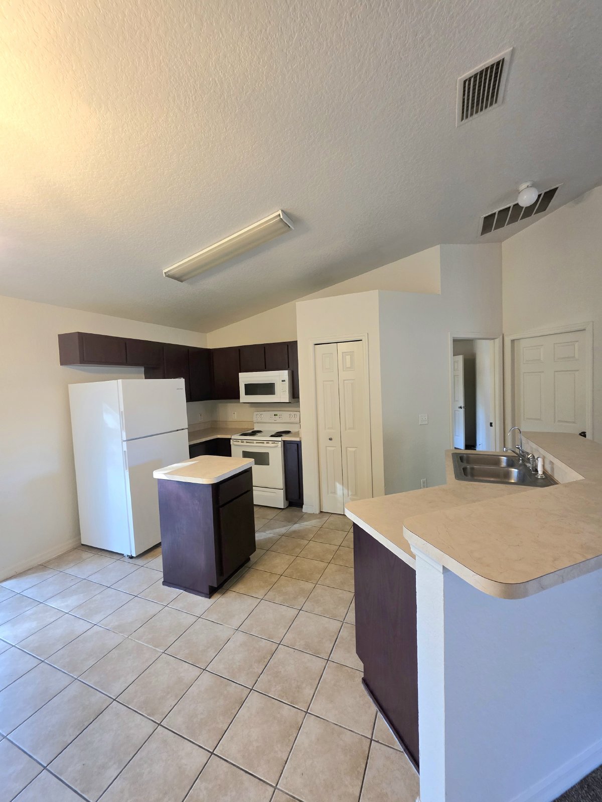 5560 NW 55th Avenue property image