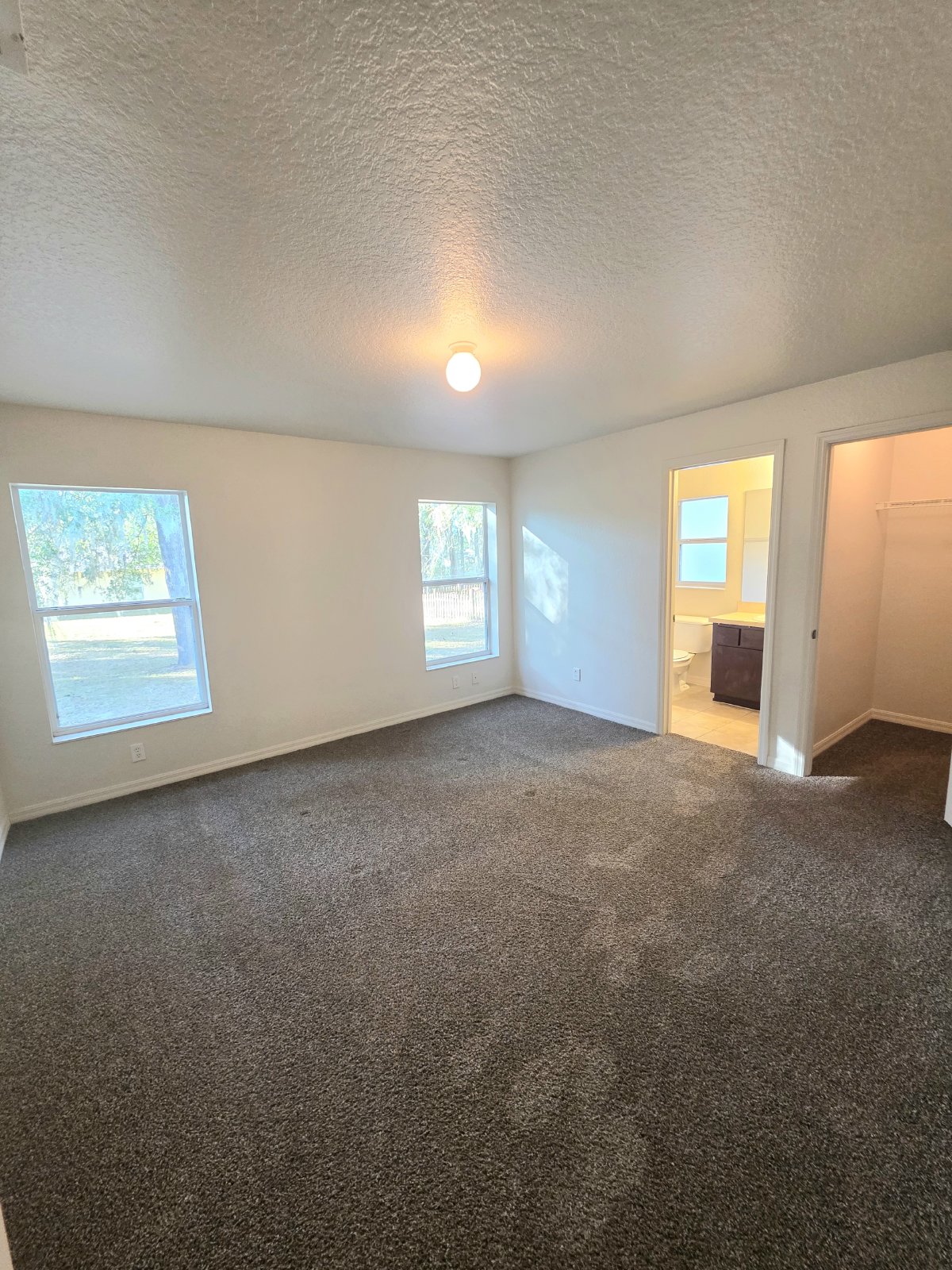 5560 NW 55th Avenue property image