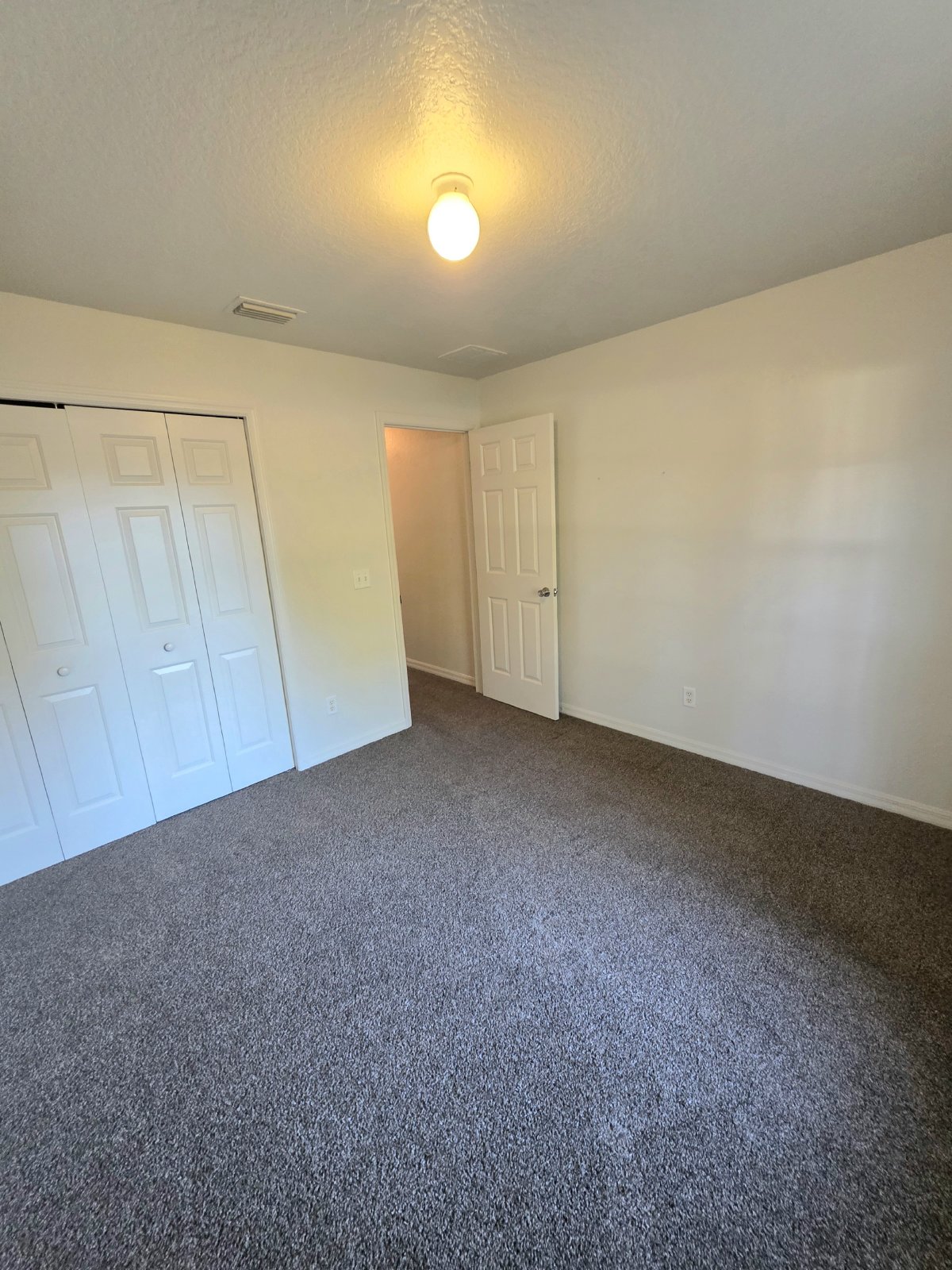 5560 NW 55th Avenue property image