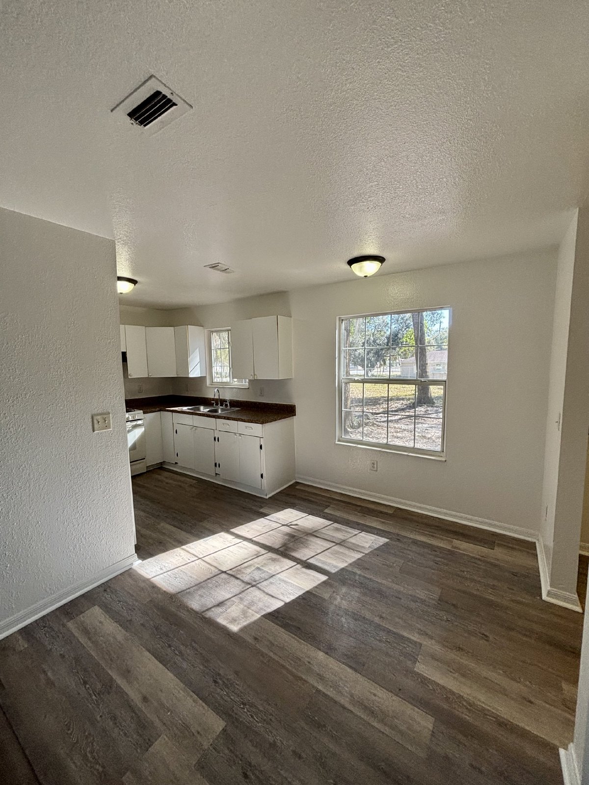 1528 NE 31st Street property image