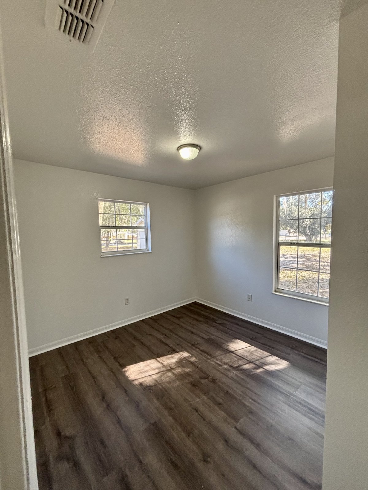 1528 NE 31st Street property image