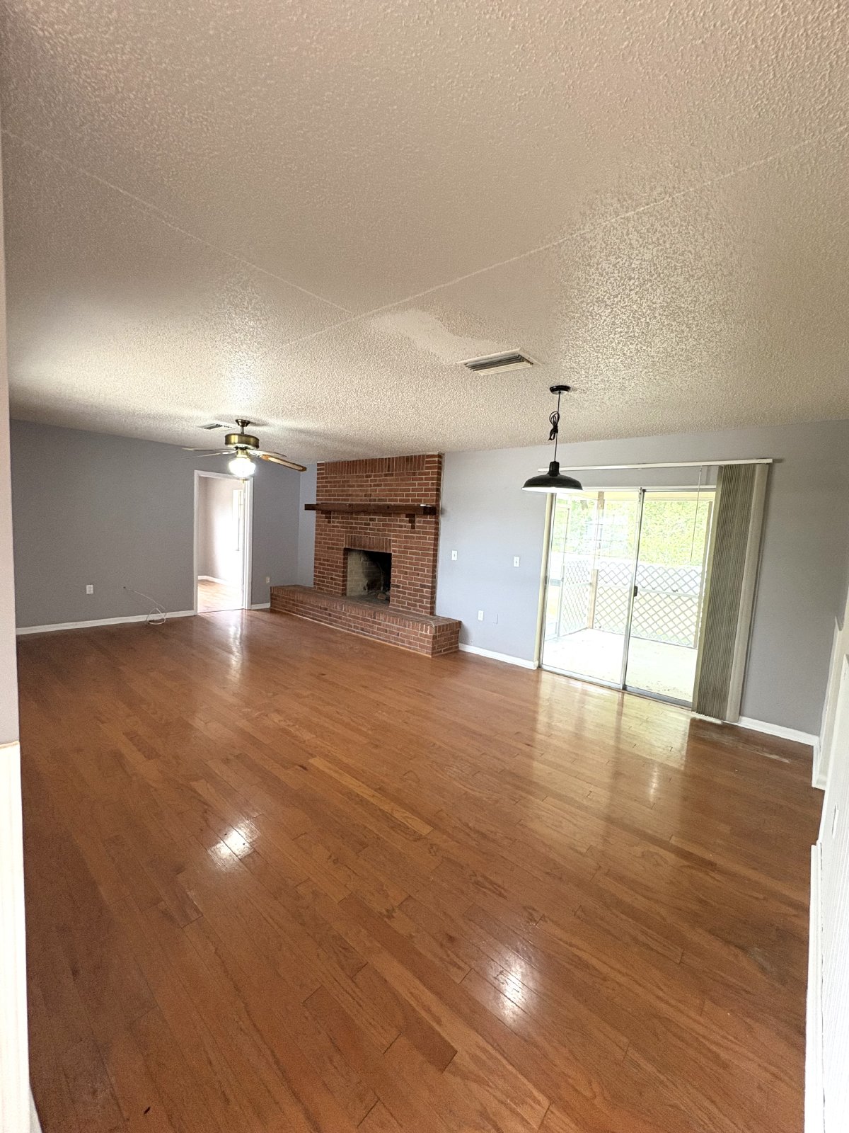 15013 SW 35th Ave property image