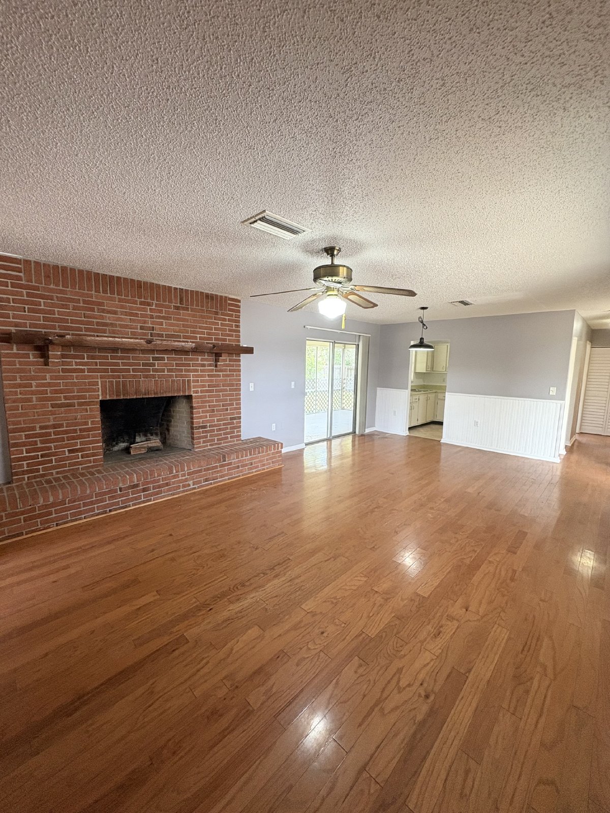 15013 SW 35th Ave property image