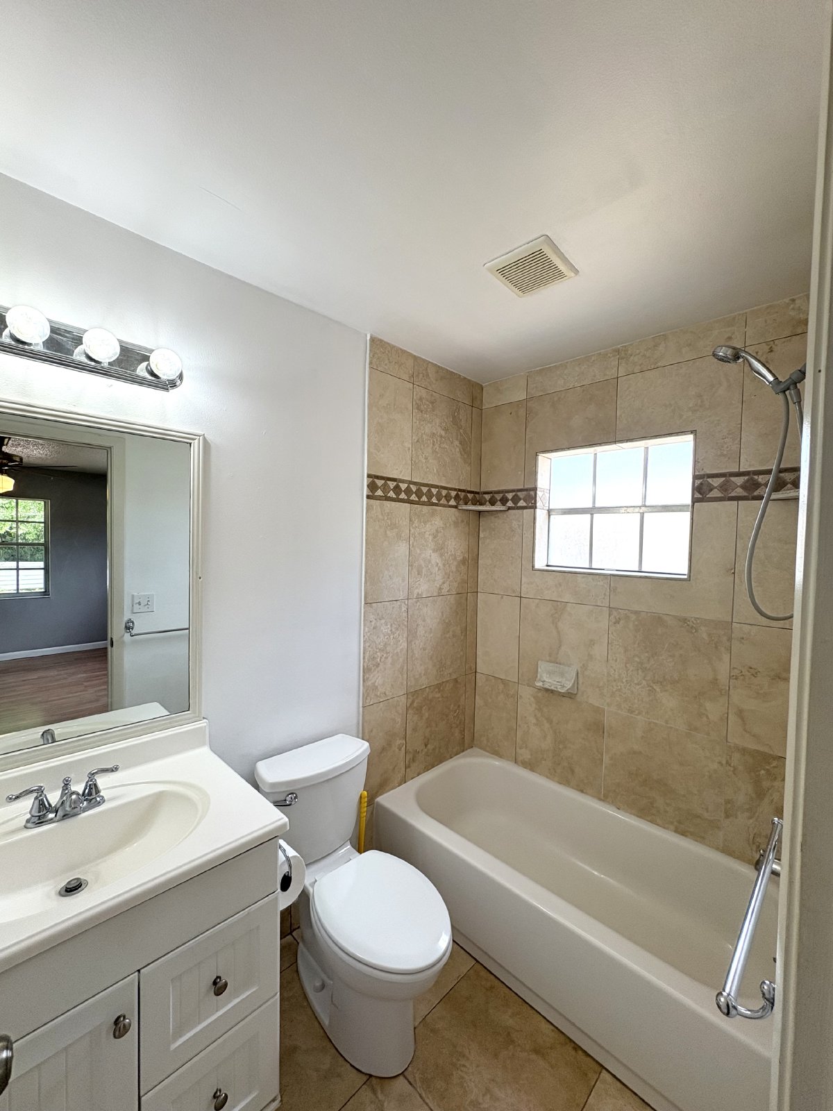 15013 SW 35th Ave property image