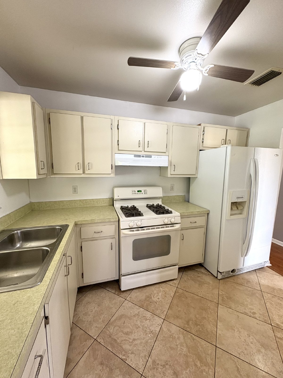 15013 SW 35th Ave property image