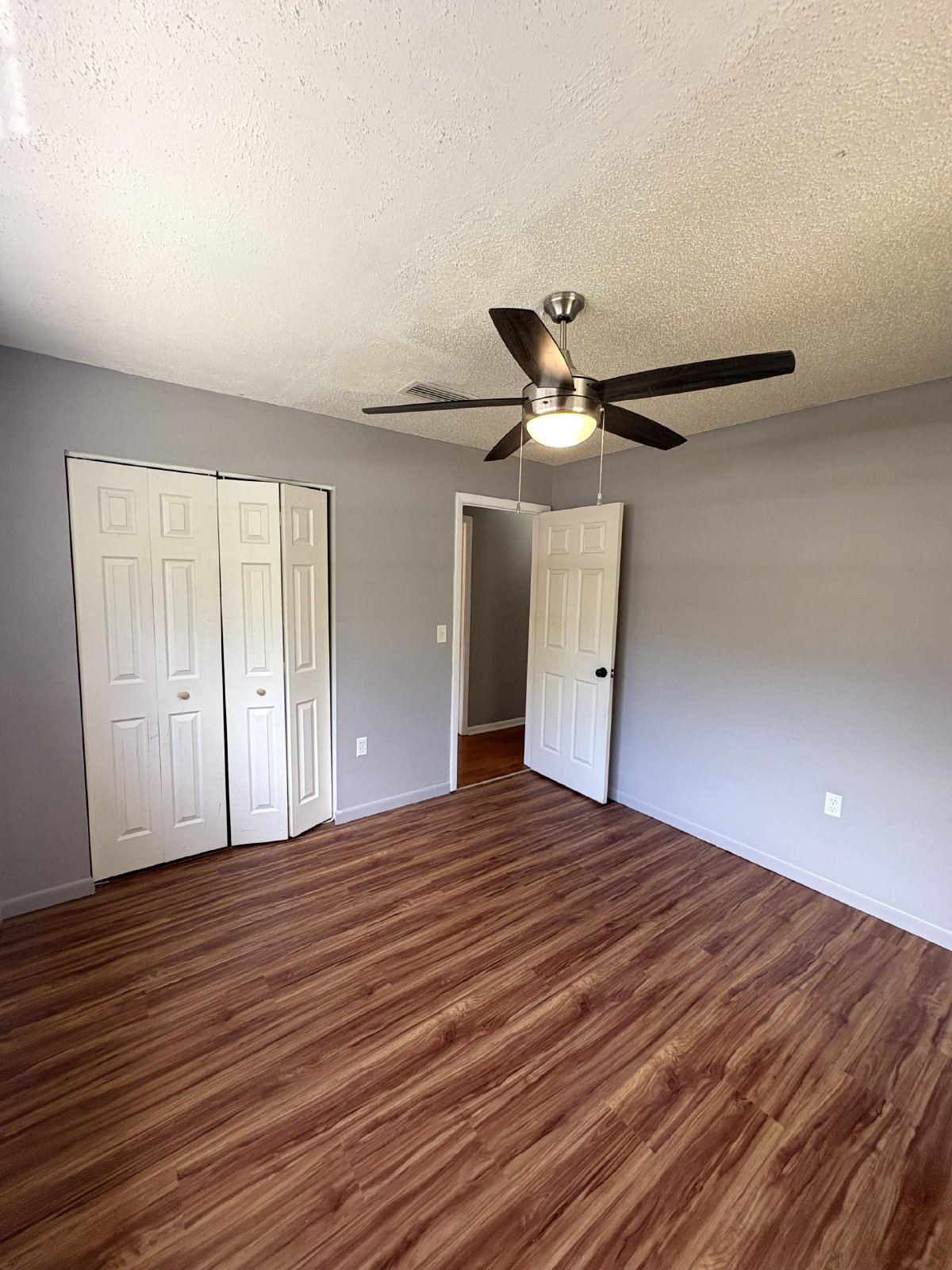 15013 SW 35th Ave property image