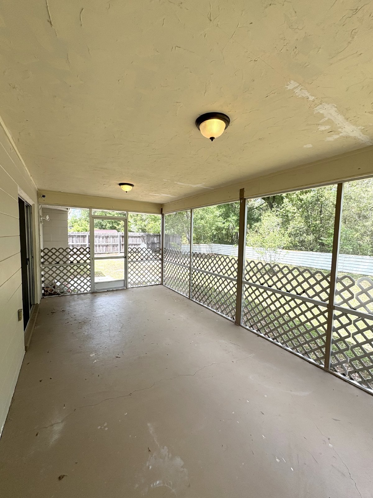 15013 SW 35th Ave property image